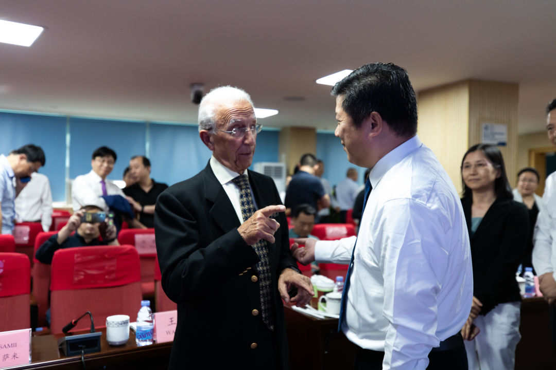 交流互鉴,共赴未来丨马吉德·萨米教授一行到访萨米医疗