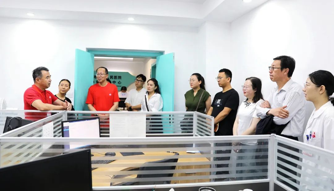 青海省海南藏族自治州人民医院来常州二院参观交流