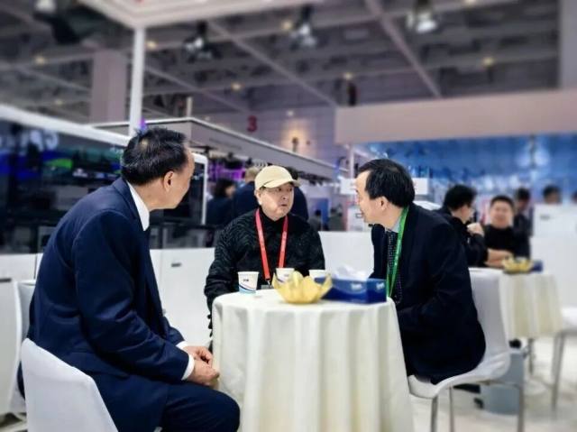 2dcbec03019118ee1c940523fad99616.jpg 2dcbec03019118ee1c940523fad99616.jpg