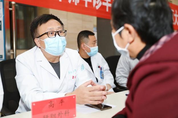 西安交大一附院榆林医院在神木市大柳塔试验区开展消化道肿瘤早筛活动