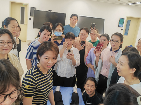 第三十三期产后康复指导师（盆底与骨盆康复）培训班顺利举办