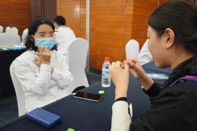 延安大学附属医院口腔医院杜莉、钟月月荣获中国牙病基金会「健康口腔推广大使」称号