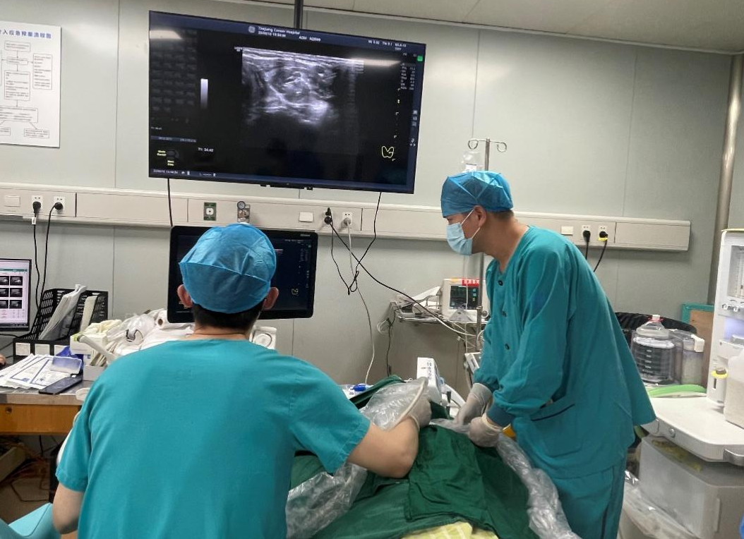 南京江北医院成功完成一例甲状腺微波消融术灭活甲状腺微小乳头状癌