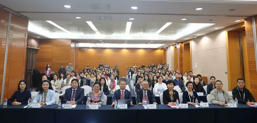 延安大学附属医院口腔医院杜莉、钟月月荣获中国牙病基金会「健康口腔推广大使」称号