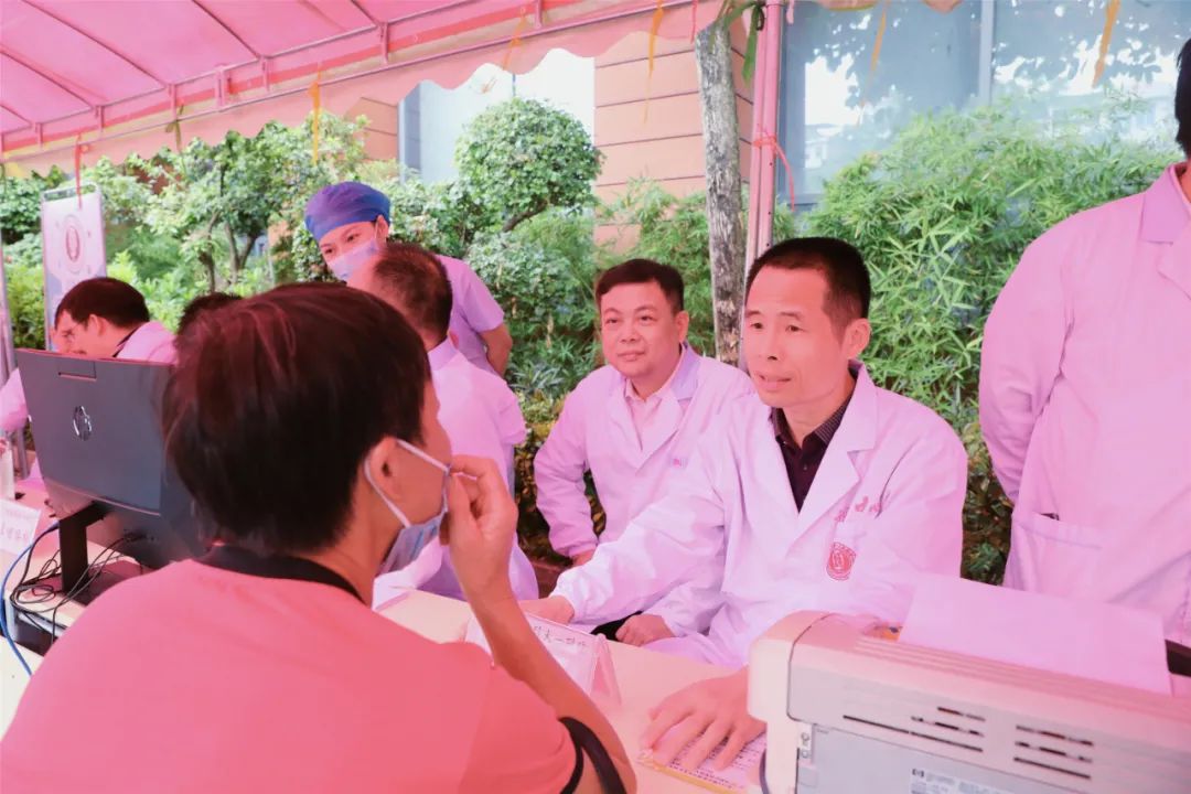 自治区级区域医疗中心——广西医科大学第一附属医院玉林医院正式揭牌