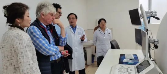 英国牛津大学 Michael Douek 教授、David Cranston 教授参访重庆海扶医院