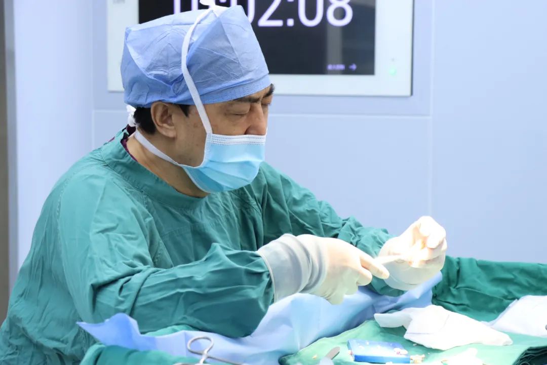 从无到有，耳再造术让小朋友「找回」耳朵