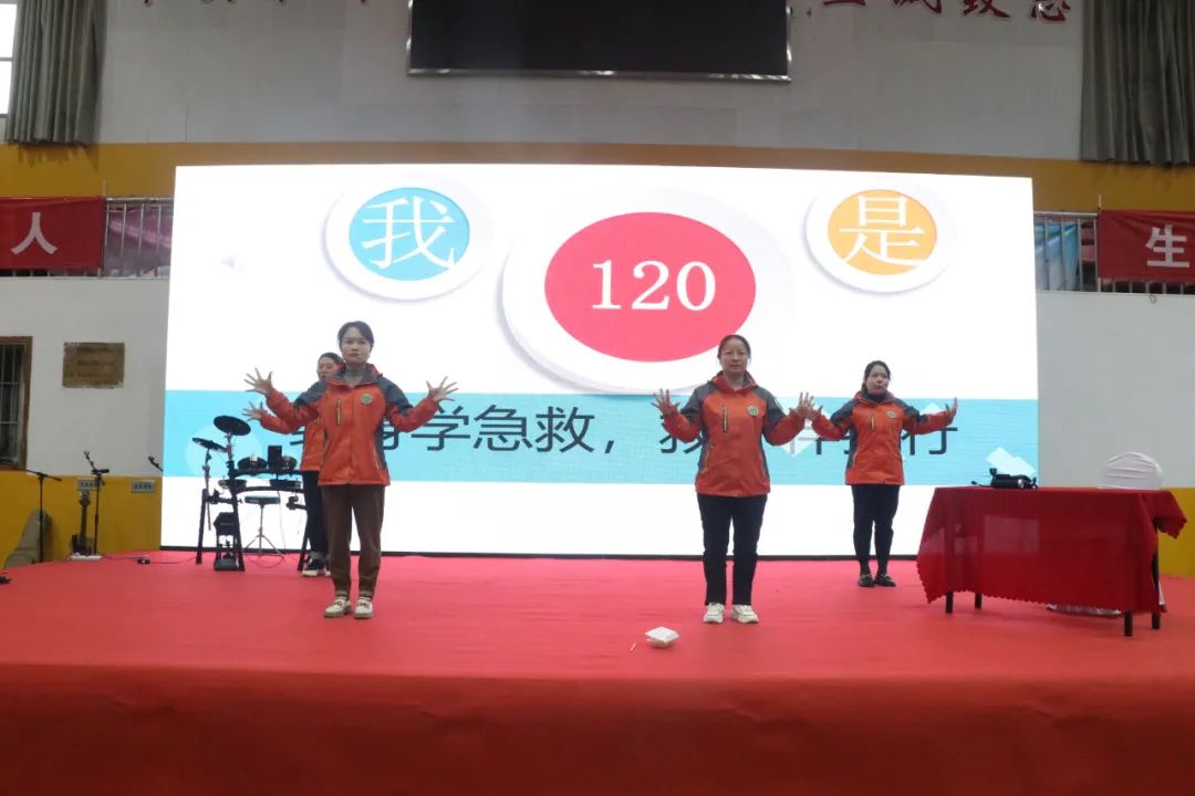 【超「燃」！现场救护-第一目击者行动】湘潭市第一人民医院走进湖南科技大学