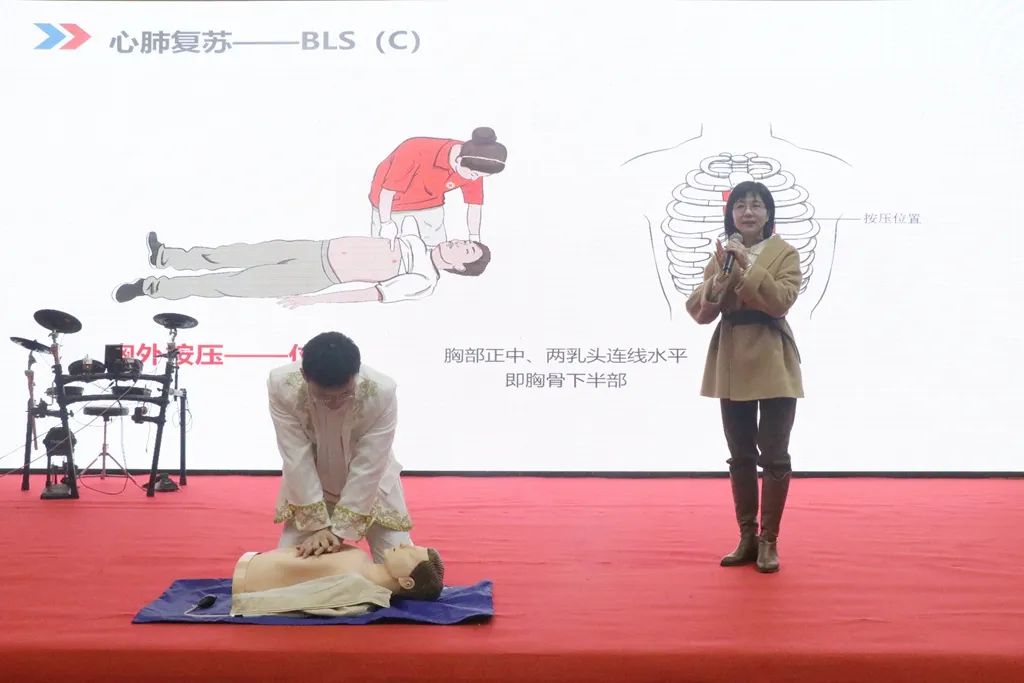 【超「燃」！现场救护-第一目击者行动】湘潭市第一人民医院走进湖南科技大学