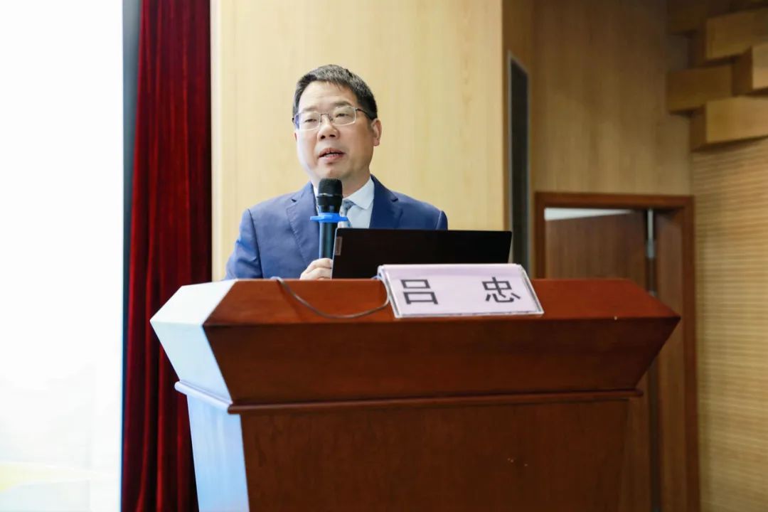 第 11 次组团!300 多位医护人员再次齐聚「咖啡馆」,为了干这件大事!