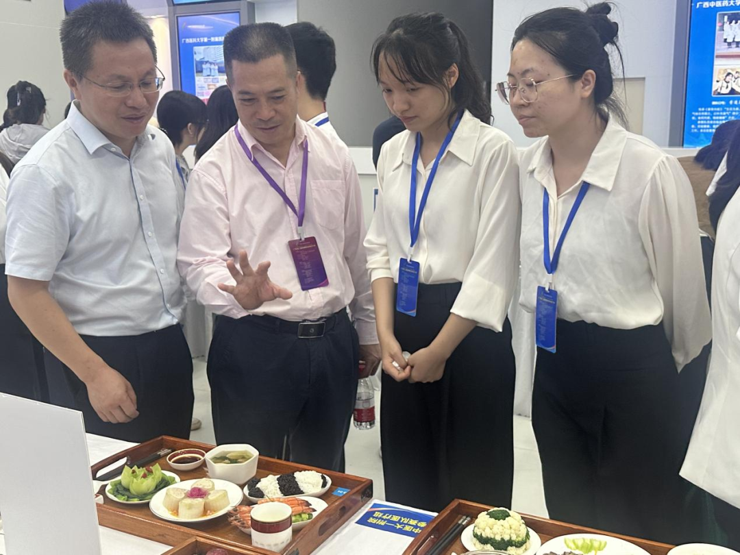广西中医药大学第一附属医院荣获广西第三届营养职业技能大赛医疗组团体一等奖、医疗组个人金奖