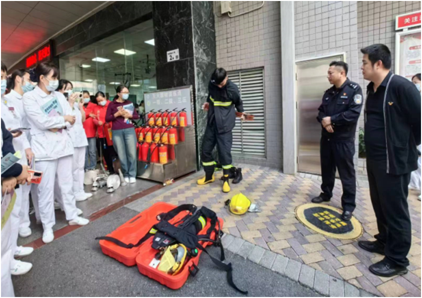 警医联动，共建平安医院｜2023 年消防安全宣传日暨行政二党支部主题党日活动