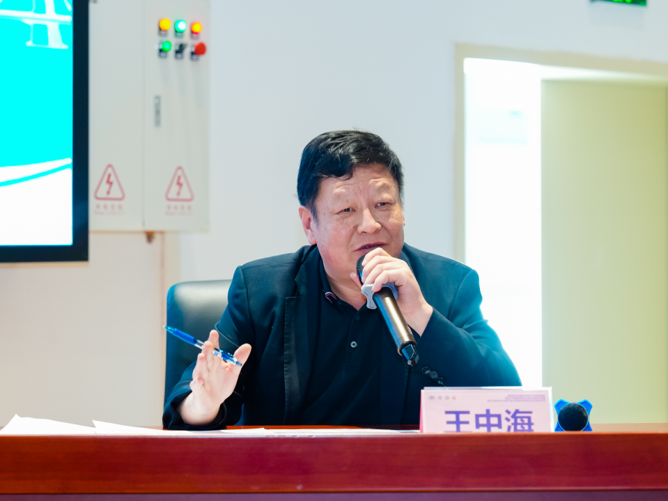 第四届妇科微无创技术与快速康复暨妇产科临床研究与转化及热点问题暨妇幼微创专业技术普及基地宫腔镜诊治技术研讨会圆满落幕