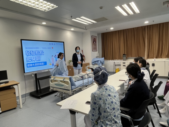 睡着睡着，屁股开「花」？这可能是压疮啦