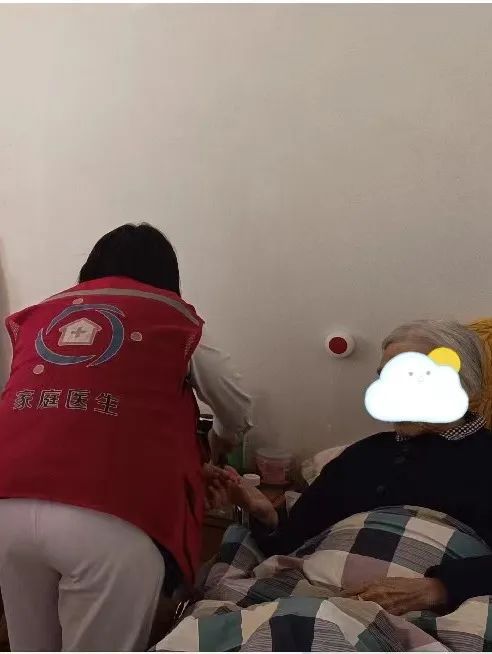 南京市心血管护理、新生儿护理、社区护理专科护士在南京江北医院实践基地全员结业