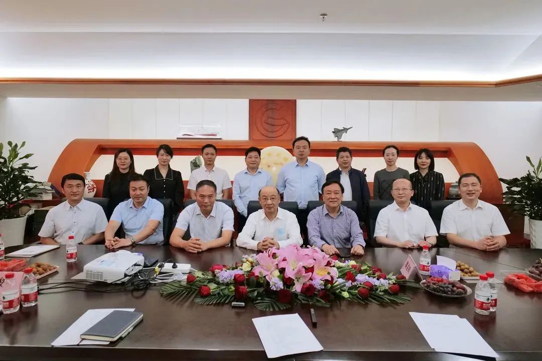 南方医科大学第一临床医学院到高尚医学影像中心开展实践研学活动暨就业实践基地校外职业导师受聘仪式