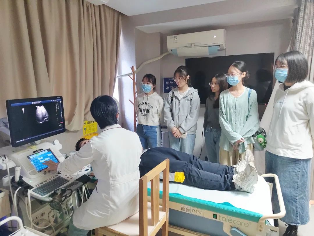 南方医科大学第一临床医学院到高尚医学影像中心开展实践研学活动暨就业实践基地校外职业导师受聘仪式