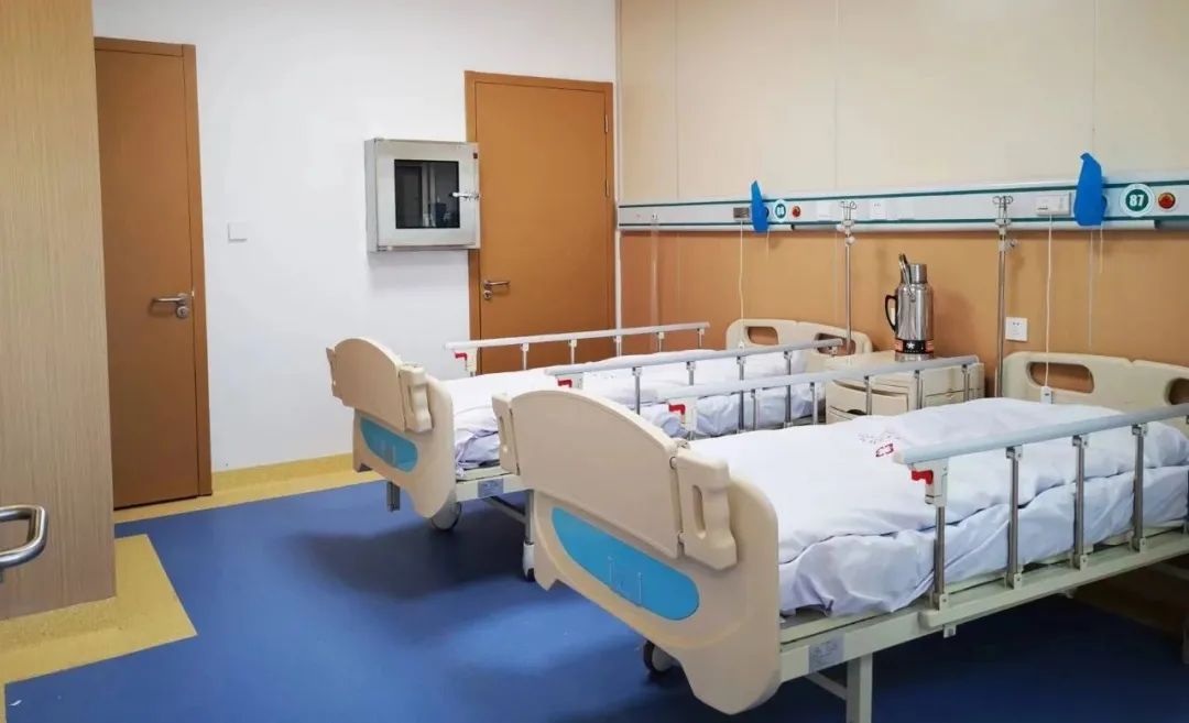 中山大学附属喀什医院（国家区域医疗中心）呼吸与危重症医学科乔迁暨倍增床位启用仪式顺利举行