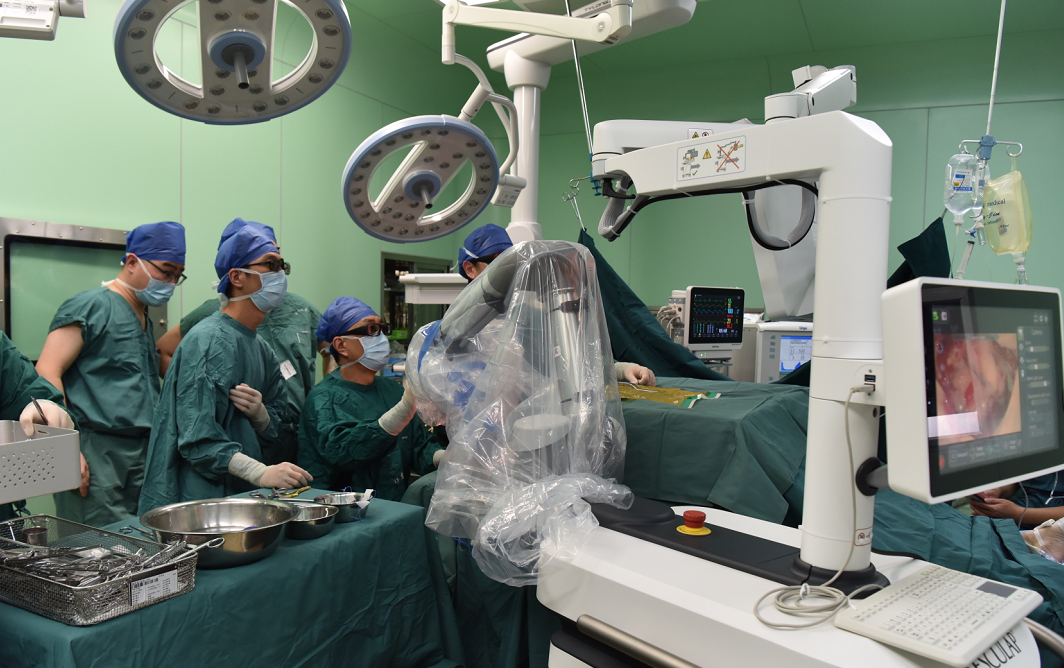 3D 裸眼显微镜助力，徐州仁慈医院成功完成复发脑肿瘤手术