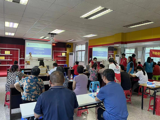 光明区人民医院——「点亮老年健康之路」