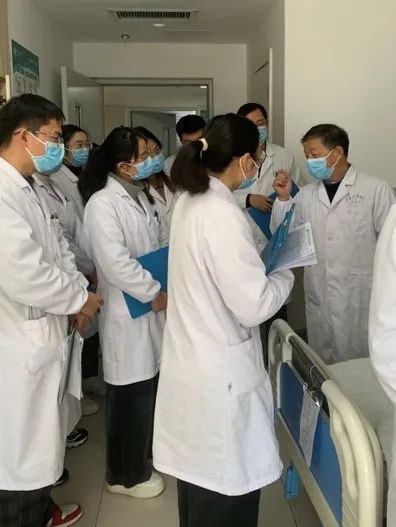 传道解惑 | 上海闸新医院王椿教授赴安徽省阜阳市人民医院讲学会诊