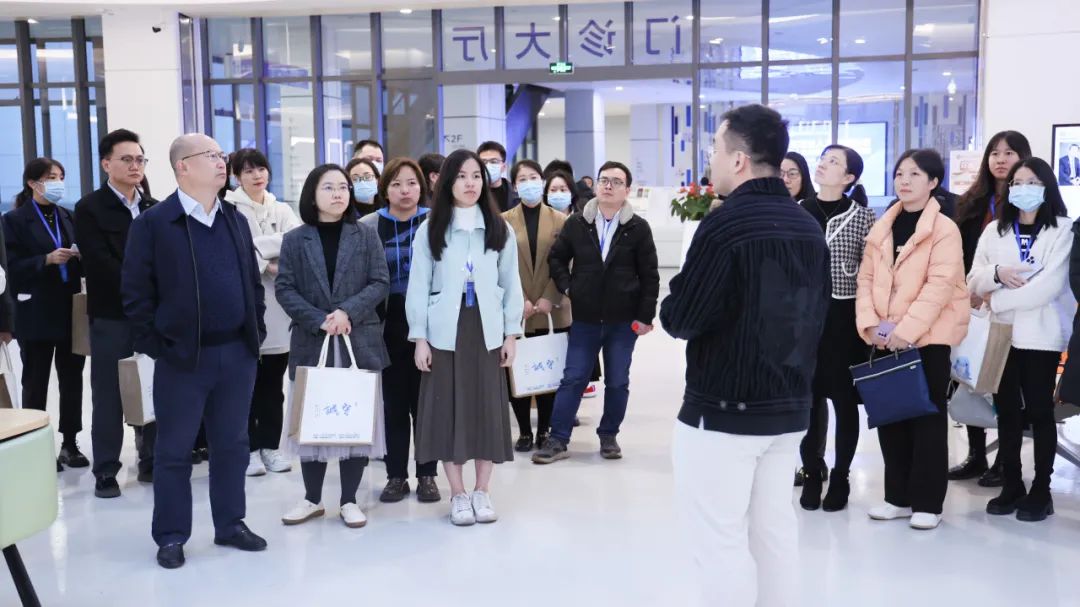 第五届广东卫生人力资源论坛暨医院职业化人力资源管理人才研修班在前海人寿广州总医院圆满落幕