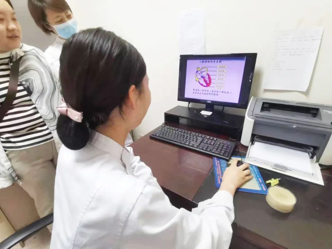 开启心律失常患者护理新篇章！成都誉美医院内一科开展专项技能学习，促进团队专业水平提升