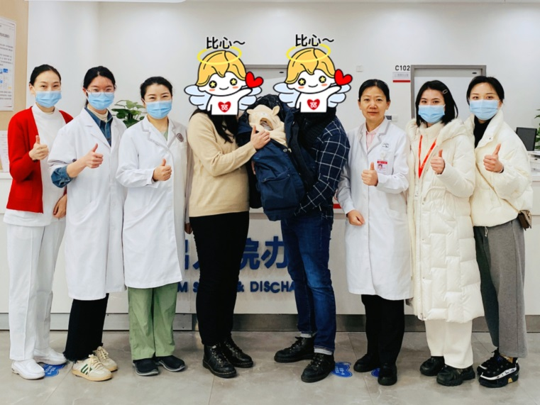 紧急剖腹产,出生仅重 3 斤!松山医院首位外籍早产儿「通关」出院