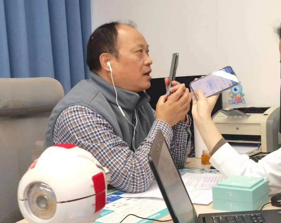 近视术后「干眼」多久恢复 ？武汉普瑞眼科沈政伟教授在线解答术后常见问题