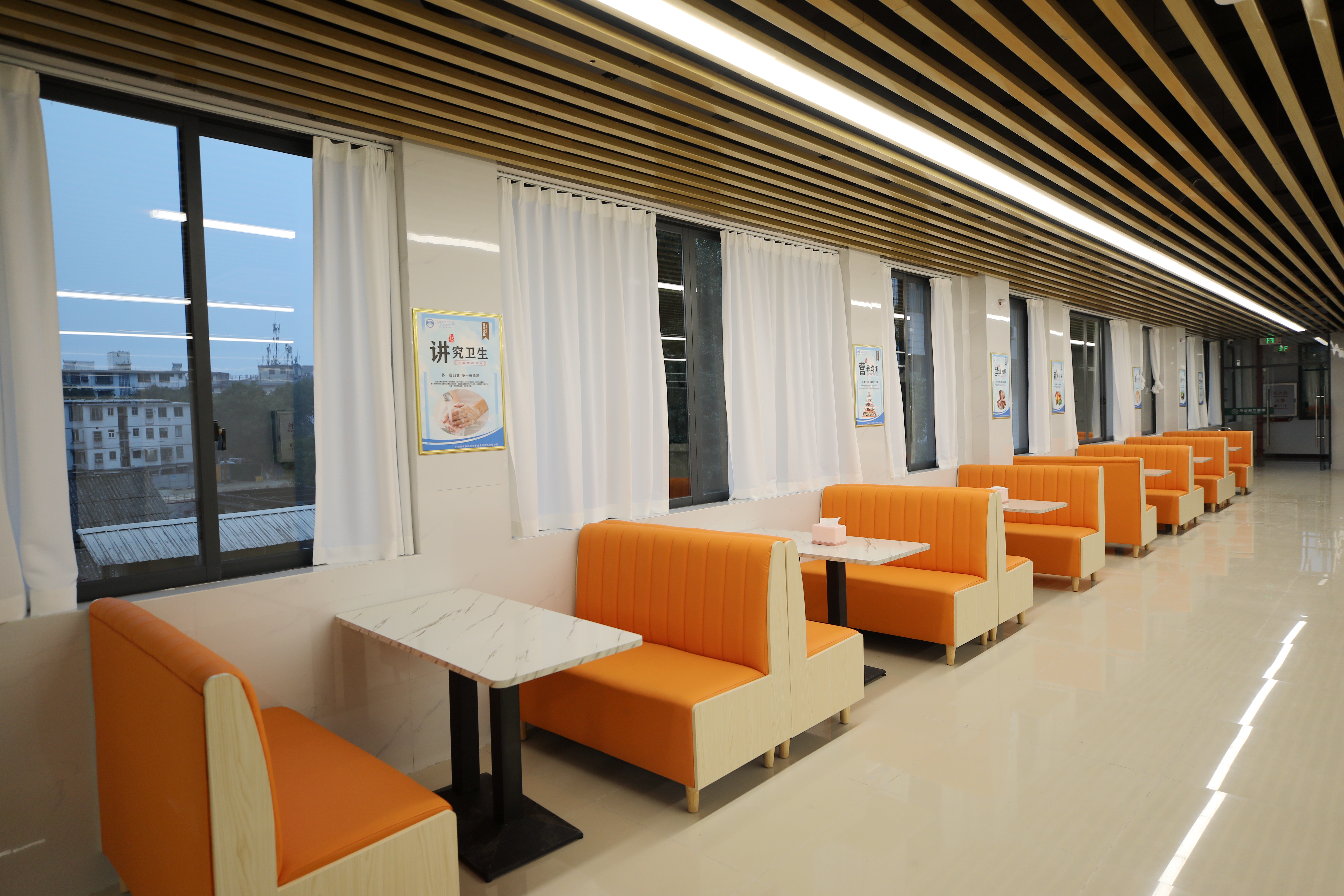 广西壮族自治区南溪山医院新食堂正式启用