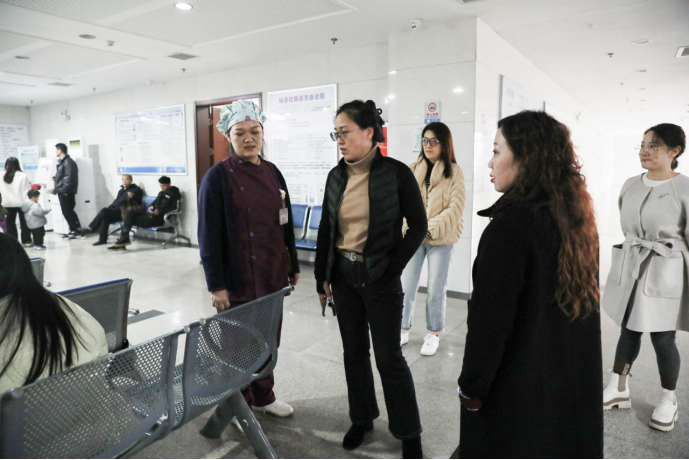 【服务大提升】九江市第一人民医院领导下基层，落实「微笑、轻声、上迎」