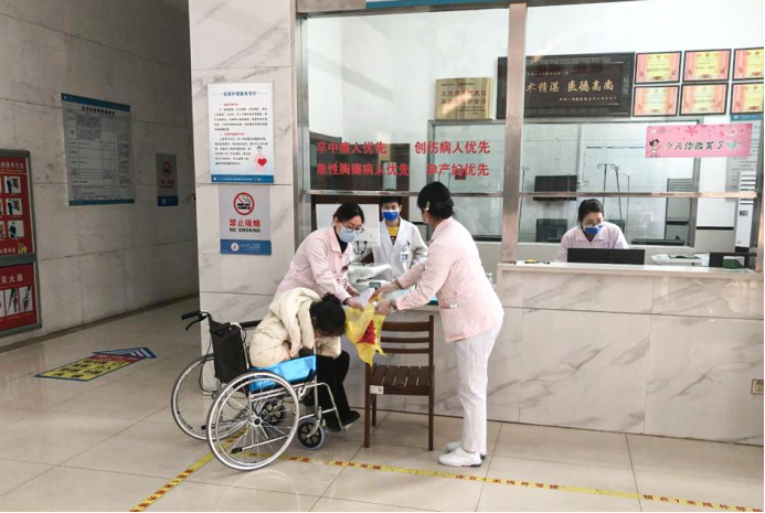 【服务大提升】九江市第一人民医院领导下基层，落实「微笑、轻声、上迎」