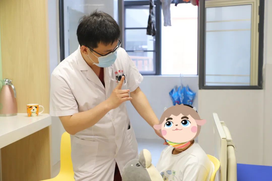 妇幼暖医丨韶关市妇幼保健院小儿外科的「超级奶爸」潘东山