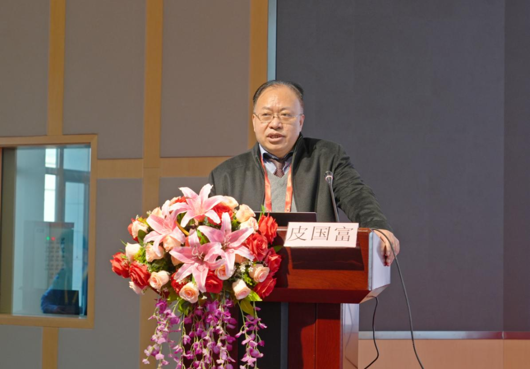 河南省研究型医院学会骨科专委会脊柱微创委员会正式成立