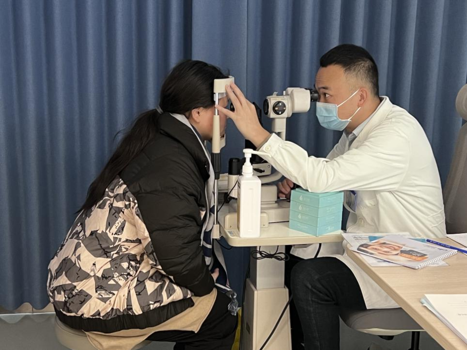 寒假摘镜总动员丨征兵体检视力关怎么过？武汉普瑞眼科这份参军近视指南请查收