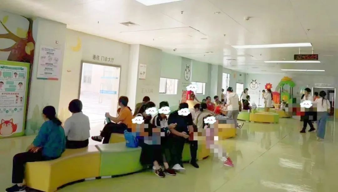 2 岁女娃高烧不退查出「白肺」!医生从肺部取出这些......