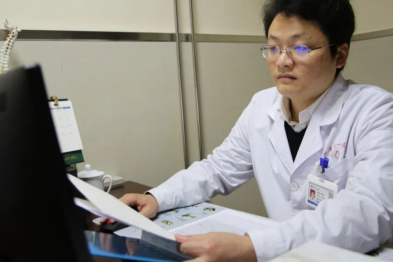 争先创优做榜样——记湘潭市第一人民医院外科五党支部书记、骨科主任杨清