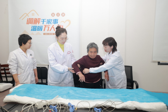 南昌大学第二附属医院体检中心与全国健康管理专家健康惠民进萍乡