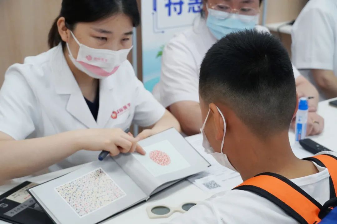 眼科体检超级攻略 | 眼科检查只是查视力吗？各种检查都在查什么？