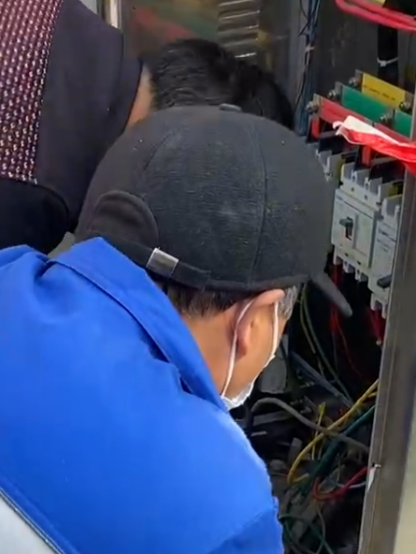 他们在基层奔跑了 4 万里！执着做好一件与民生息息相关的「小事」