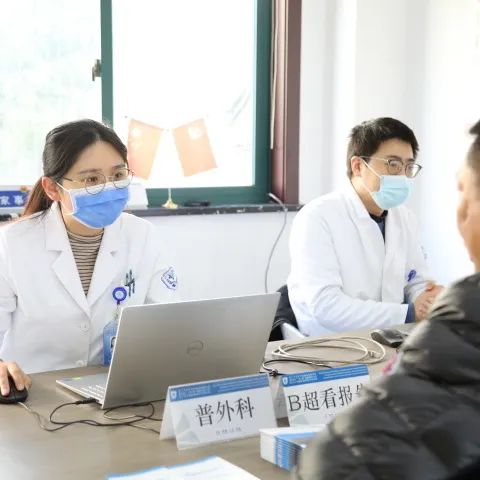 他们在基层奔跑了 4 万里！执着做好一件与民生息息相关的「小事」