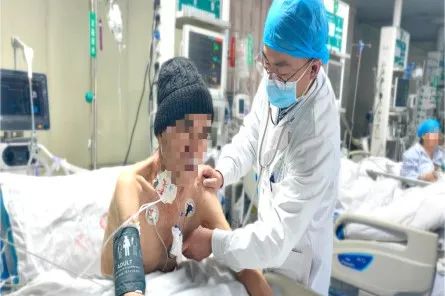 一招俯卧位通气，广东专家让命悬一线的患者转危为安！