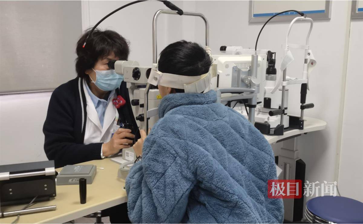 以为视力下降，一查却是「网脱」！武汉普瑞眼科提醒：高度近视学生需格外警惕