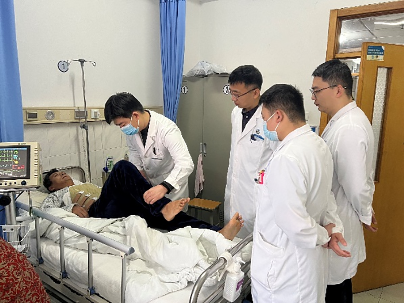 北大医疗鲁中医院冒雪行驶 15 小时及时救治患者