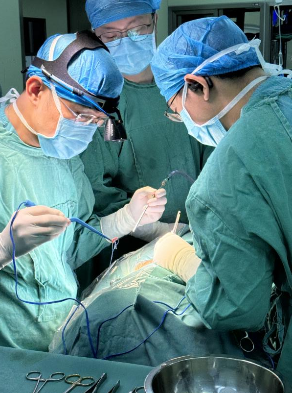 桂林医学院第二附属医院神经外科成功开展药物难治性癫痫 VNS 手术
