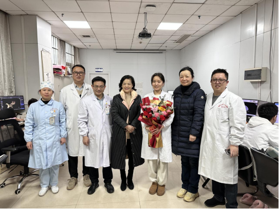 新春慰问送温暖 爱心关怀暖人心 南昌大学第二附属医院工会春节前夕看望慰问困难职工