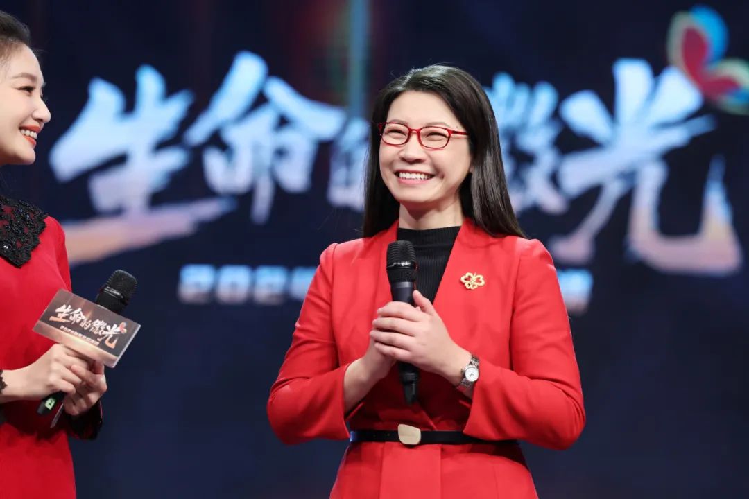 小年夜，那道「生命的微光」，温暖了千万国人