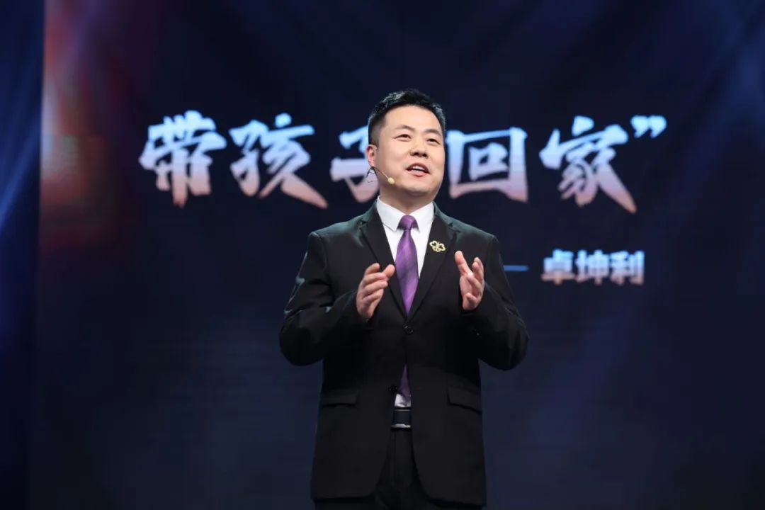 小年夜，那道「生命的微光」，温暖了千万国人