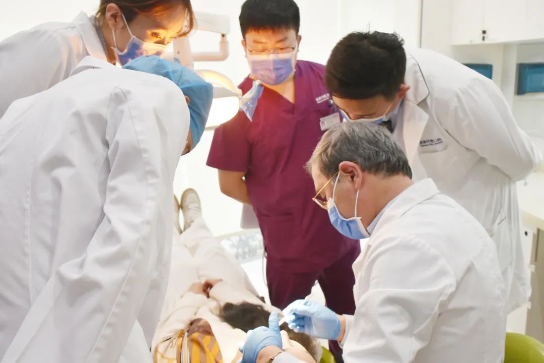 泰康拜博沈刚教授正畸团队赴广东会诊