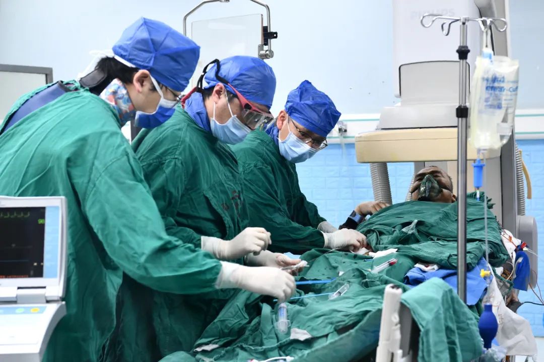 致敬!除夕夜,南昌大学二附院为您的健康坚守!